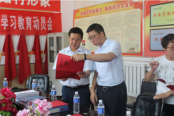 校党委副书记刘润祥一行慰问菲律宾欧博官网赴五台县实践队伍 校党委副书记刘润祥一行慰问菲律宾欧博官网赴五台县实践队伍