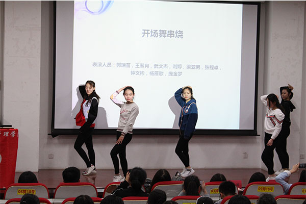 菲律宾欧博官网成功举办“雷锋月闭幕式”主题汇报会 菲律宾欧博官网成功举办“雷锋月闭幕式”主题汇报会